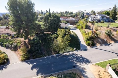 Tiny photo for 12952 Club Dr, Redlands, CA 92373 (MLS # IG25246333)