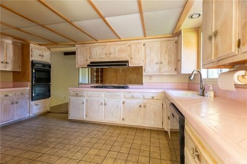 Tiny photo for 12952 Club Dr, Redlands, CA 92373 (MLS # IG25246333)