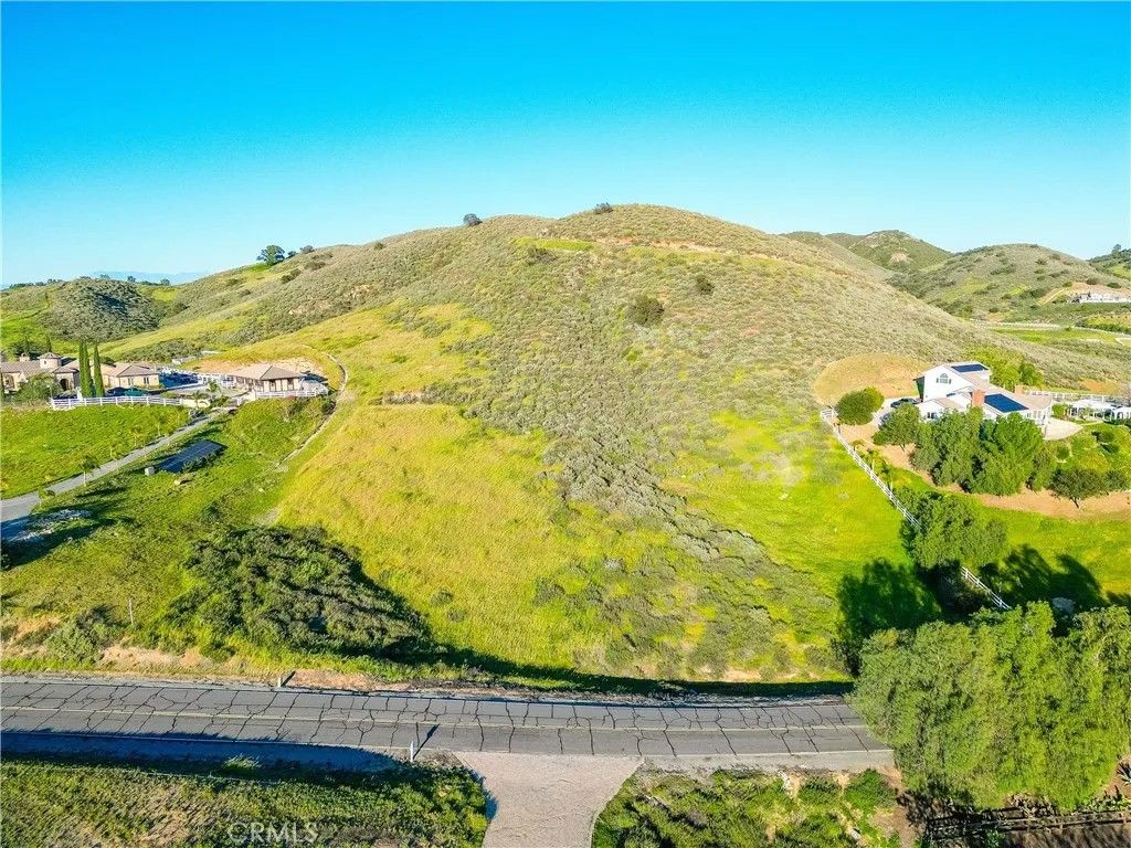 Photo of 0 Calle De Suenos, Murrieta, CA 92562 (MLS # IV26050604)