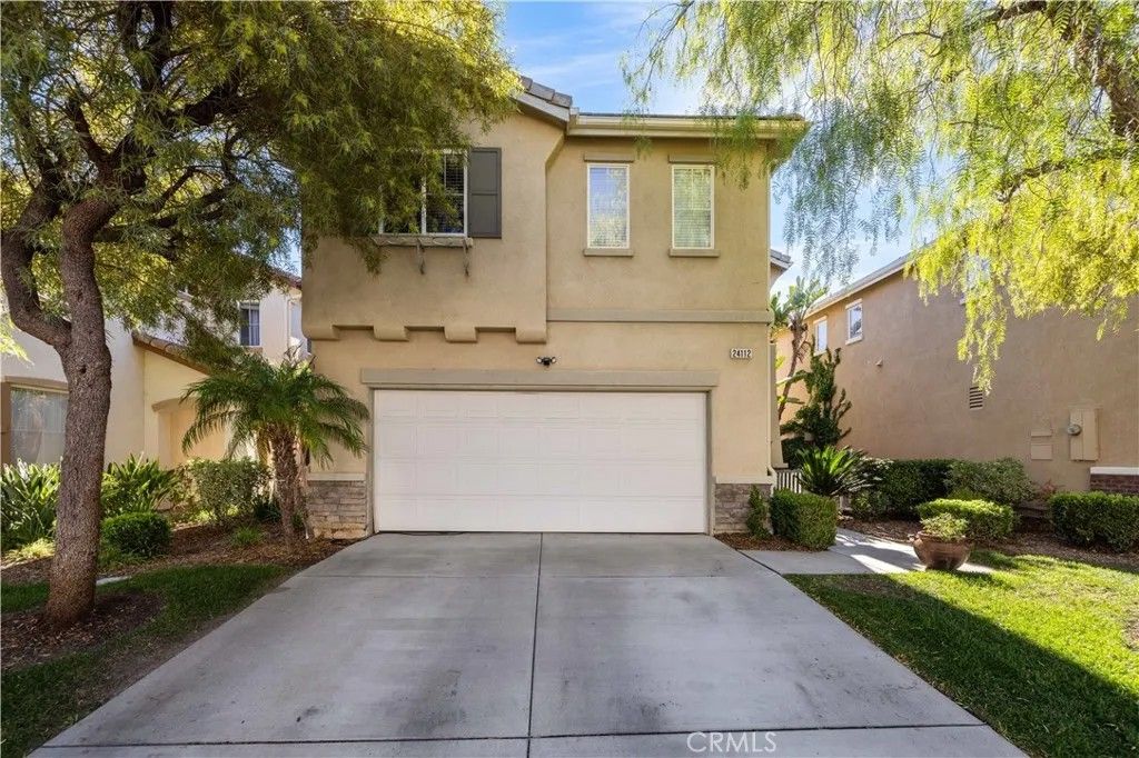 Photo of 24112 Joshua Dr, Valencia, CA 91354 (MLS # SR25266305)