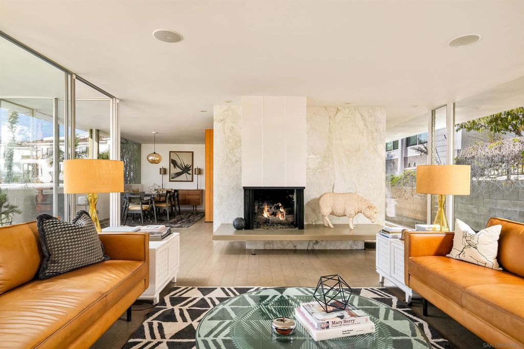 Photo of 5622 Linda Rosa Ave, La Jolla, CA 92037 (MLS # 260006572)