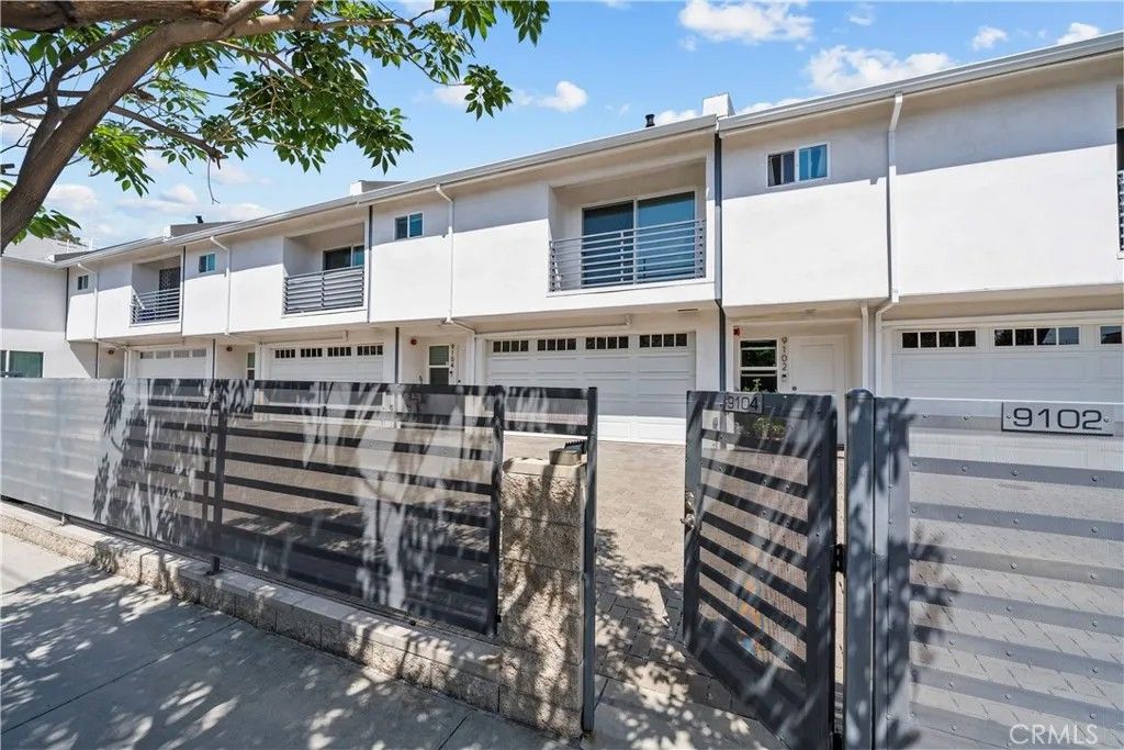Photo of 9104 Burnet AVE, North Hills, CA 91343 (MLS # GD26113079)