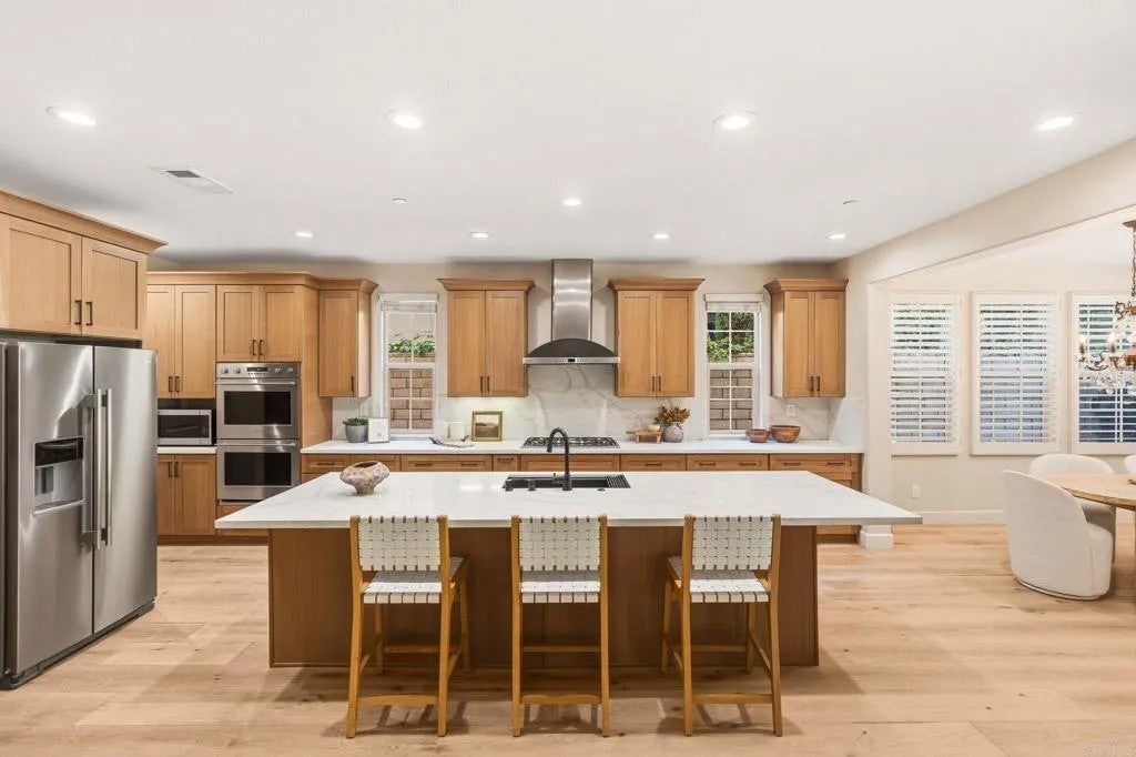 13572 Tierra Vista Circle