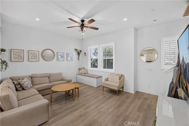 1684 S Lewis