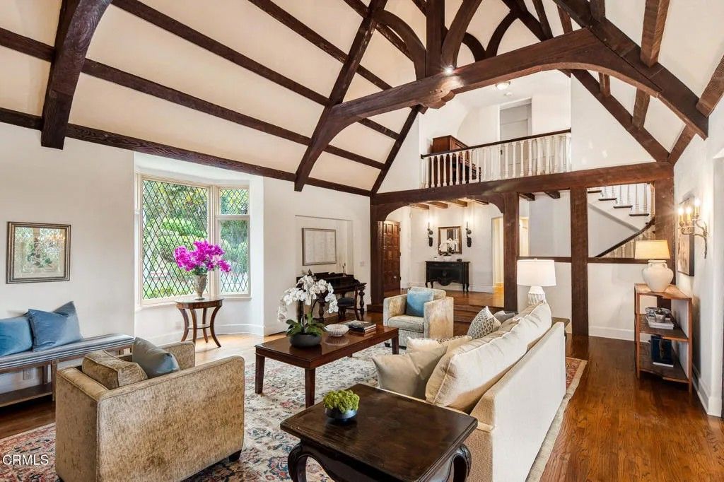 Photo of 790 Huntington Circle, Pasadena, CA 91106 (MLS # P1-25416)