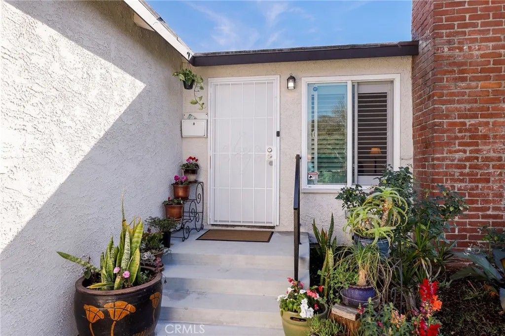 Photo of 1520 W 216th Street, Torrance, CA 90501 (MLS # SB26023728)
