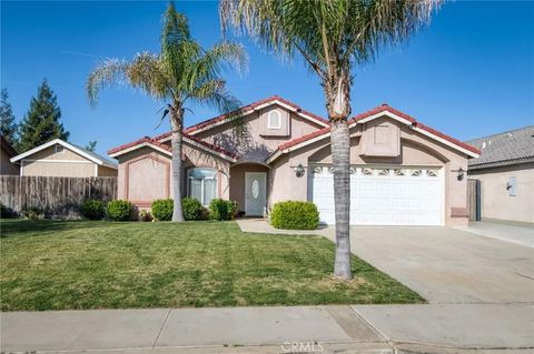 Photo of 423 N Morningside Dr, Dinuba, CA 93618 (MLS # FR26051359)