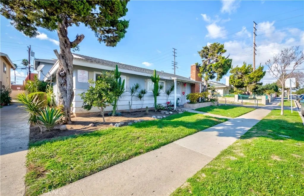 15821 S Myrtle