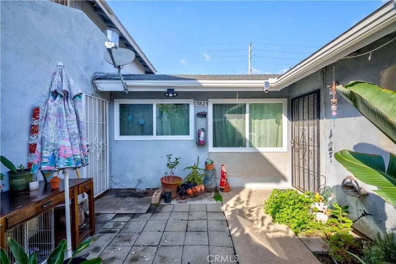 15821 S Myrtle