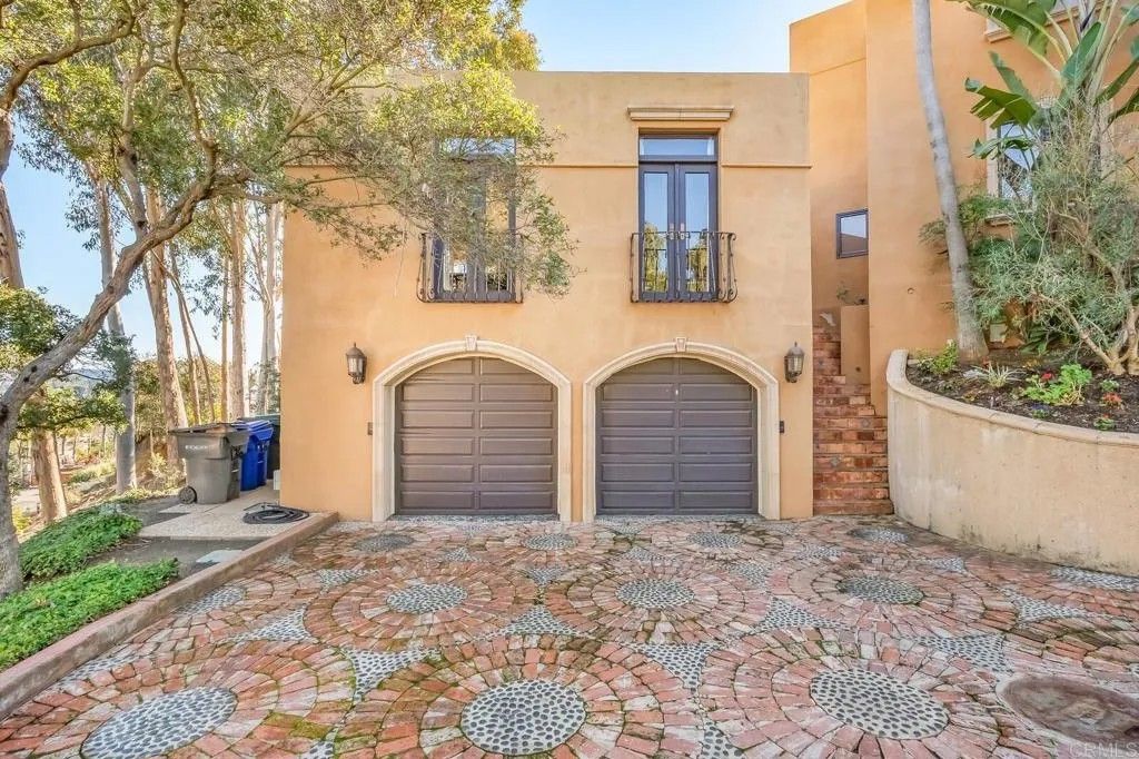 Photo of 136 Hummingbird Hl, Encinitas, CA 92024 (MLS # NDP2510663)