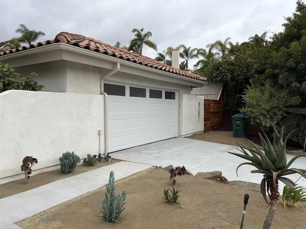 Photo of 7772 Palenque Street, Carlsbad, CA 92009 (MLS # NDP2605047)