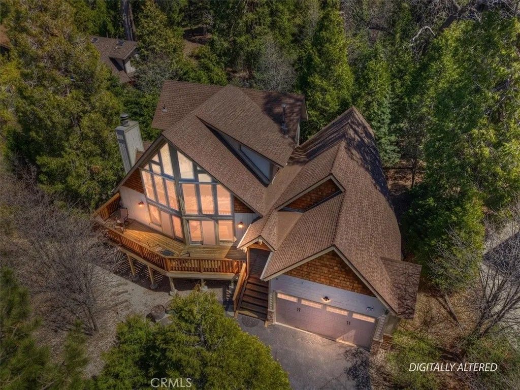 Photo of 415 Golf Course, Lake Arrowhead, CA 92352 (MLS # IG26070882)