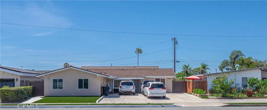 Photo of 13431 Goldenwest St, Westminster, CA 92683 (MLS # OC26086110)