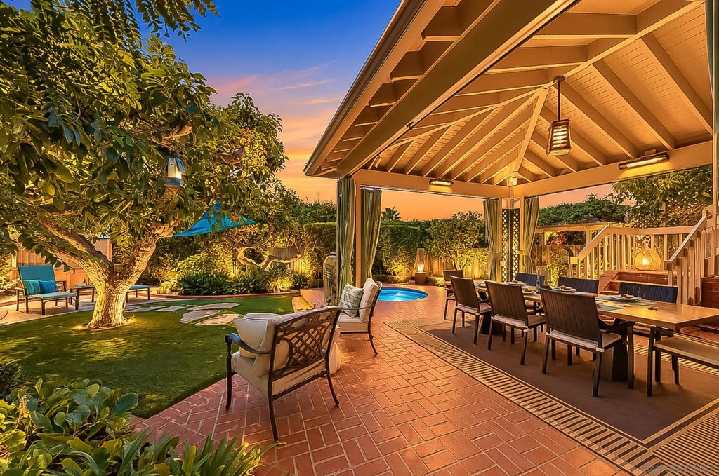 Photo of 219 Calle De Sereno, Encinitas, CA 92024 (MLS # 260025135)