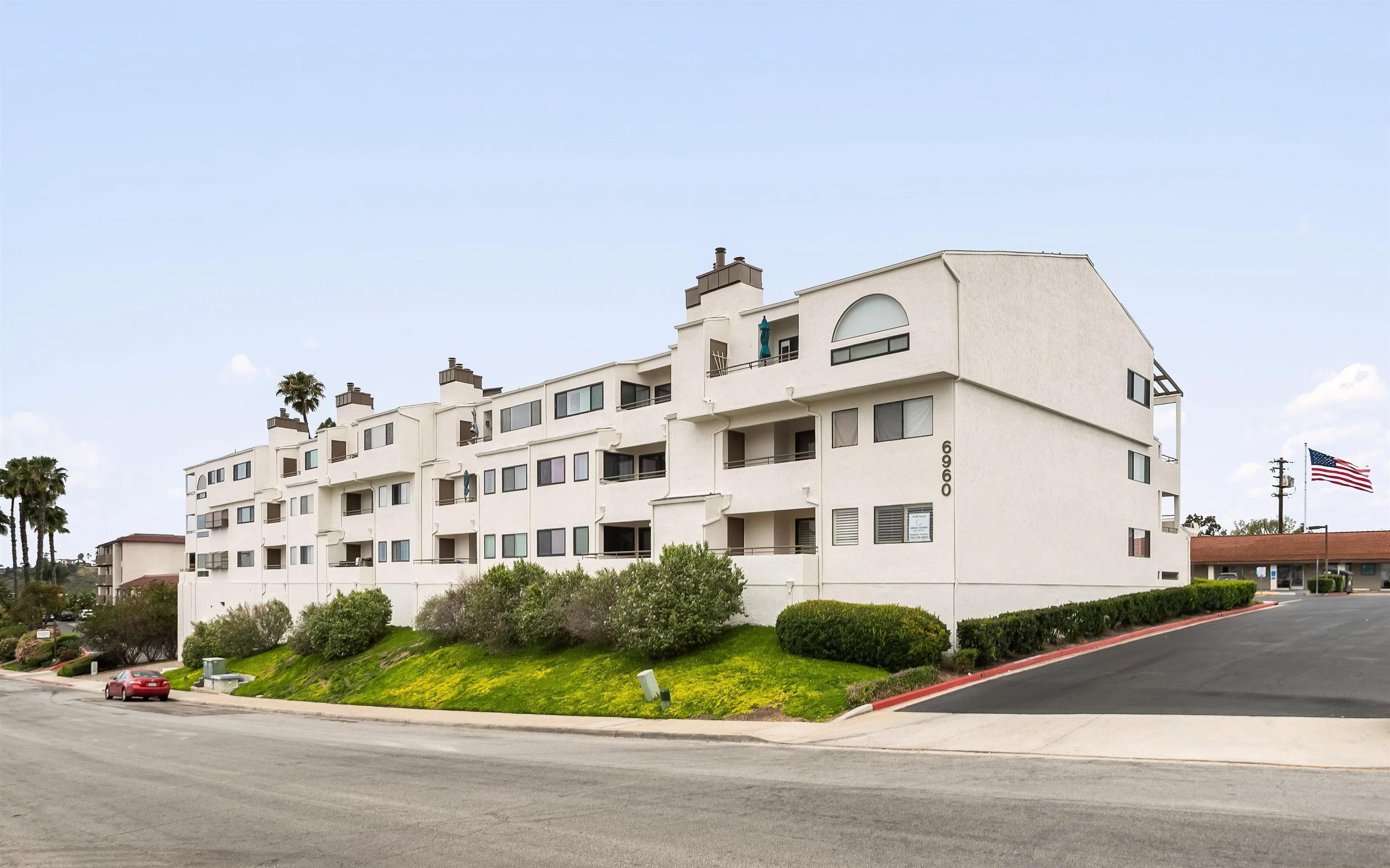 6960 Hyde Park Dr 12