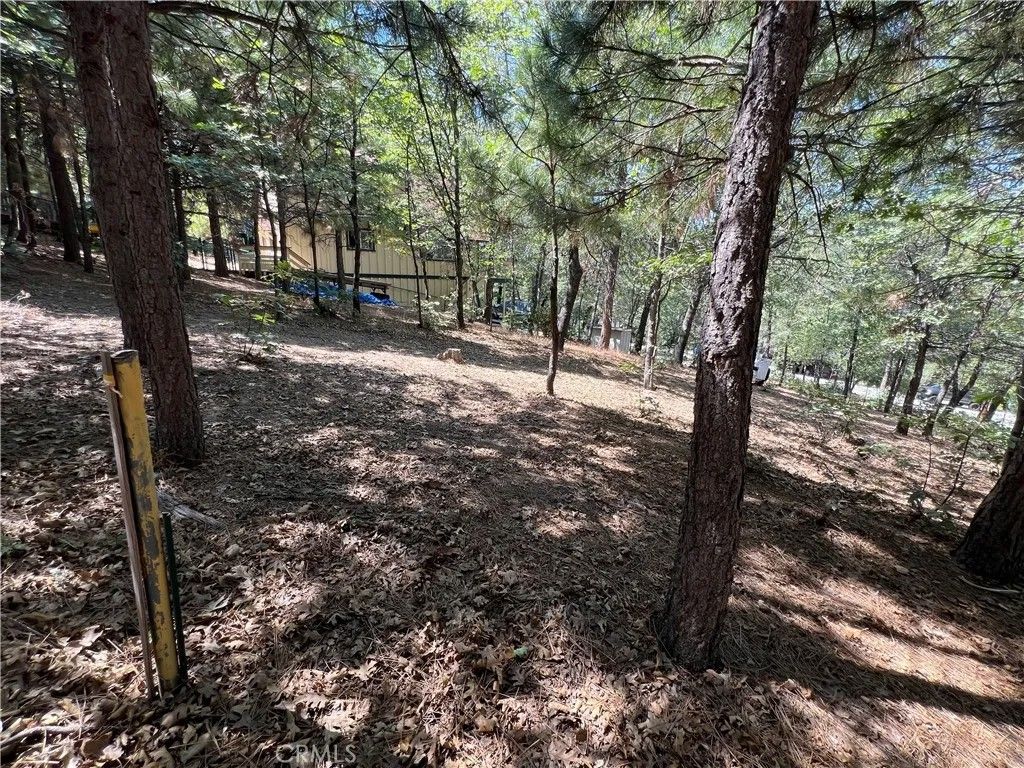 Photo of 28195 N Bay Rd, Lake Arrowhead, CA 92352 (MLS # GD26023416)