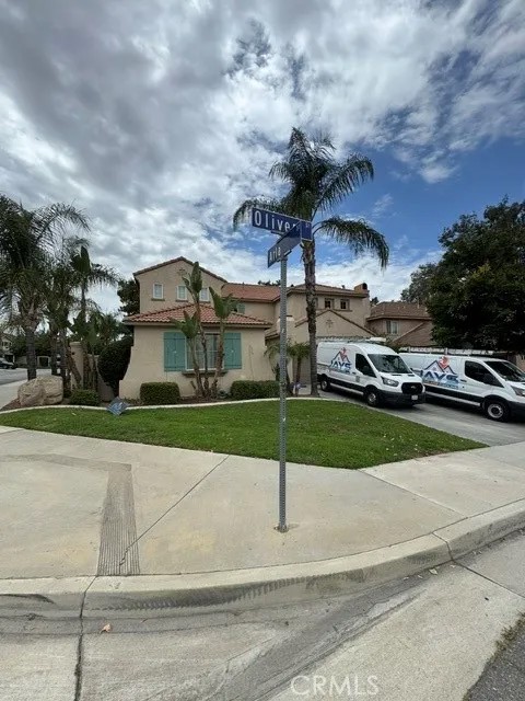 15545 Oliver