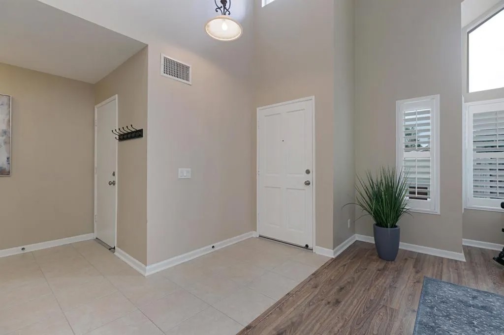 1684 Charlie Horse Way