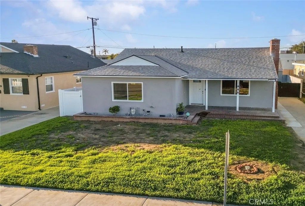 Photo of 805 S 10th Street, Montebello, CA 90640 (MLS # CV25266358)