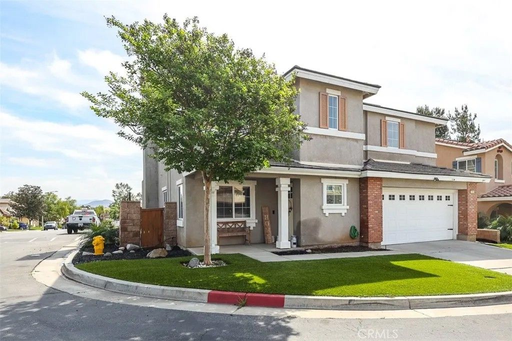 Photo of 35664 Emily Ave, Murrieta, CA 92563 (MLS # SW26074868)