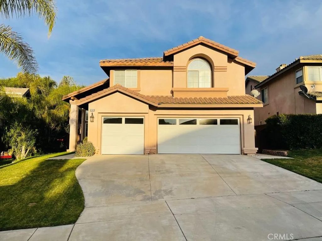 Photo of 42020 Dahlia Way, Temecula, CA 92591 (MLS # SW26092786)