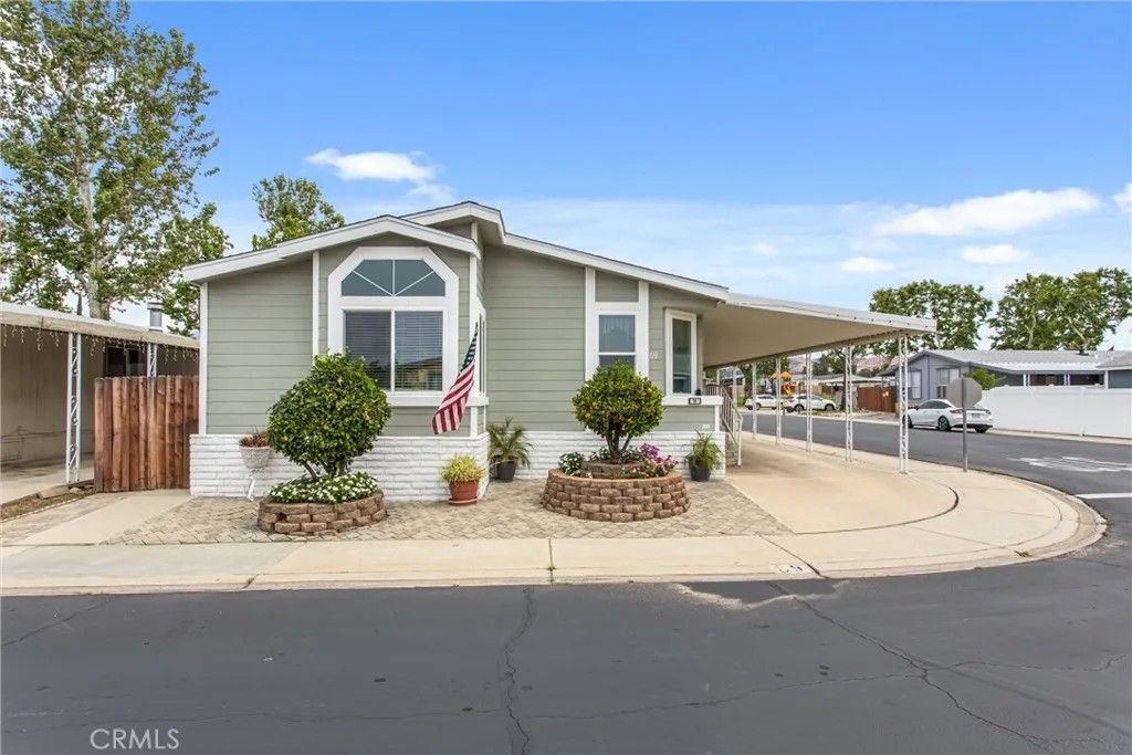 Photo of 1721 E Colton Ave #69, Redlands, CA 92374 (MLS # IG26082345)
