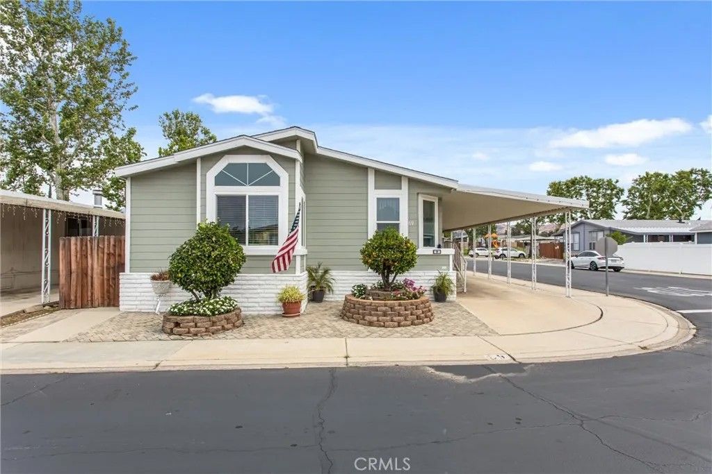 Photo of 1721 E Colton Ave #69, Redlands, CA 92374 (MLS # IG26082345)