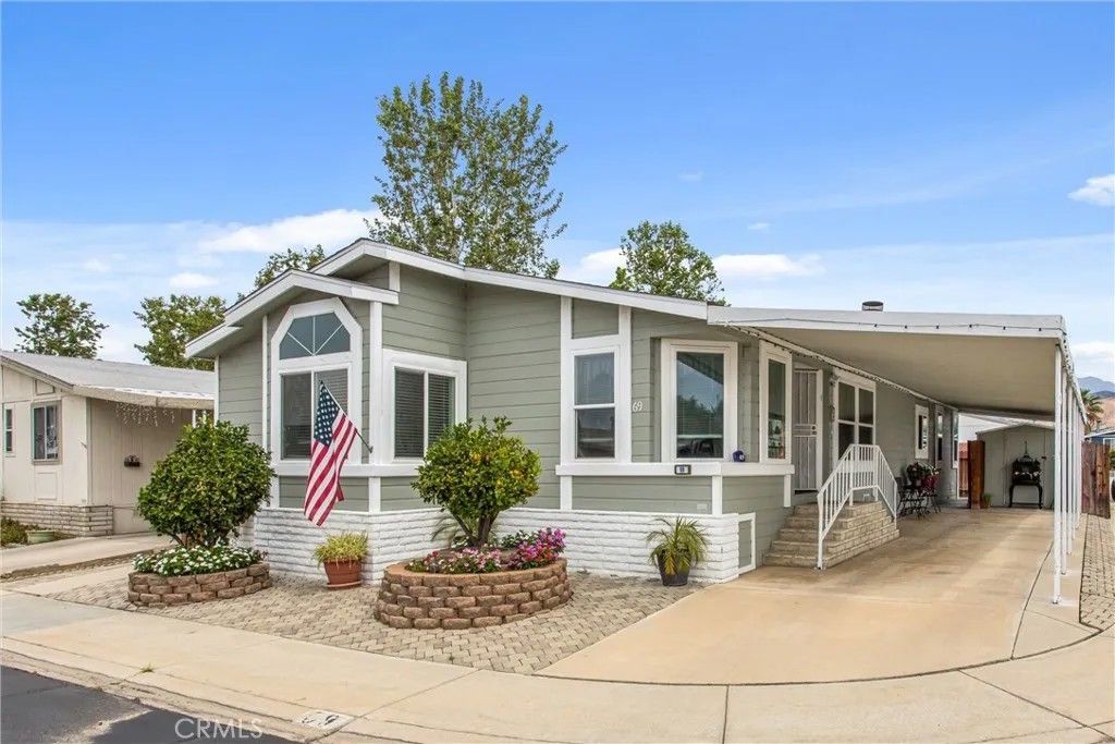 Photo of 1721 E Colton Ave #69, Redlands, CA 92374 (MLS # IG26082345)