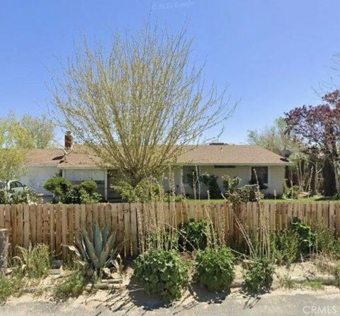 Photo of 40912 168th St, Lancaster, CA 93535 (MLS # SR25246312) Photo of 40912 168th St, Lancaster, CA 93535 (MLS # SR25246312)