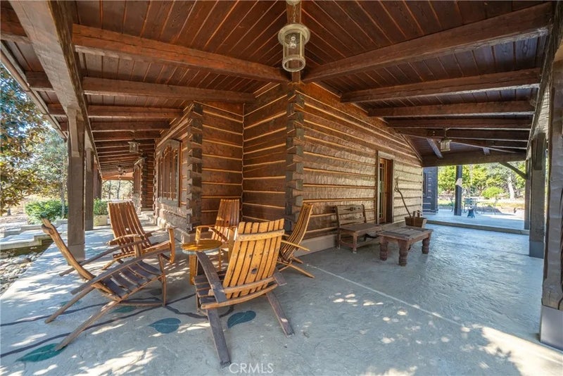 15900 El Camino Robles