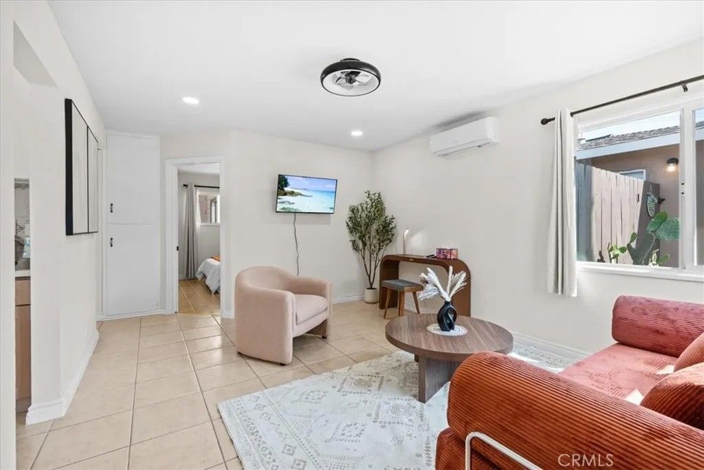 Photo of 1097 Bonita Street, Tustin, CA 92780 (MLS # OC26083767)