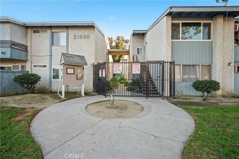 21800 Schoenborn Street 215 Canoga Park CA 91304