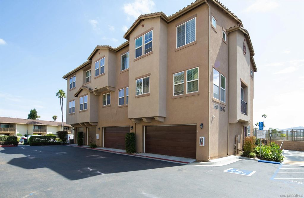 Photo of 1605 Waterlily Way, San Marcos, CA 92078 (MLS # 260010407)