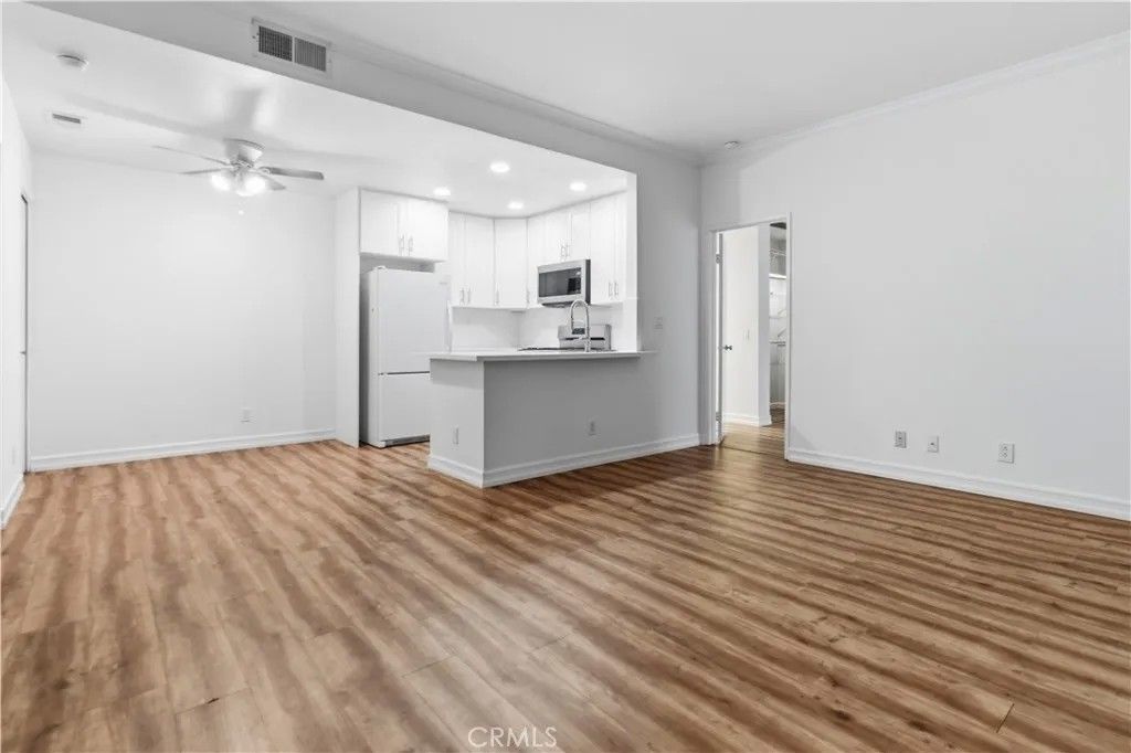 Photo of 68 Via Terrano, Rancho Santa Margarita, CA 92688 (MLS # OC26090830)