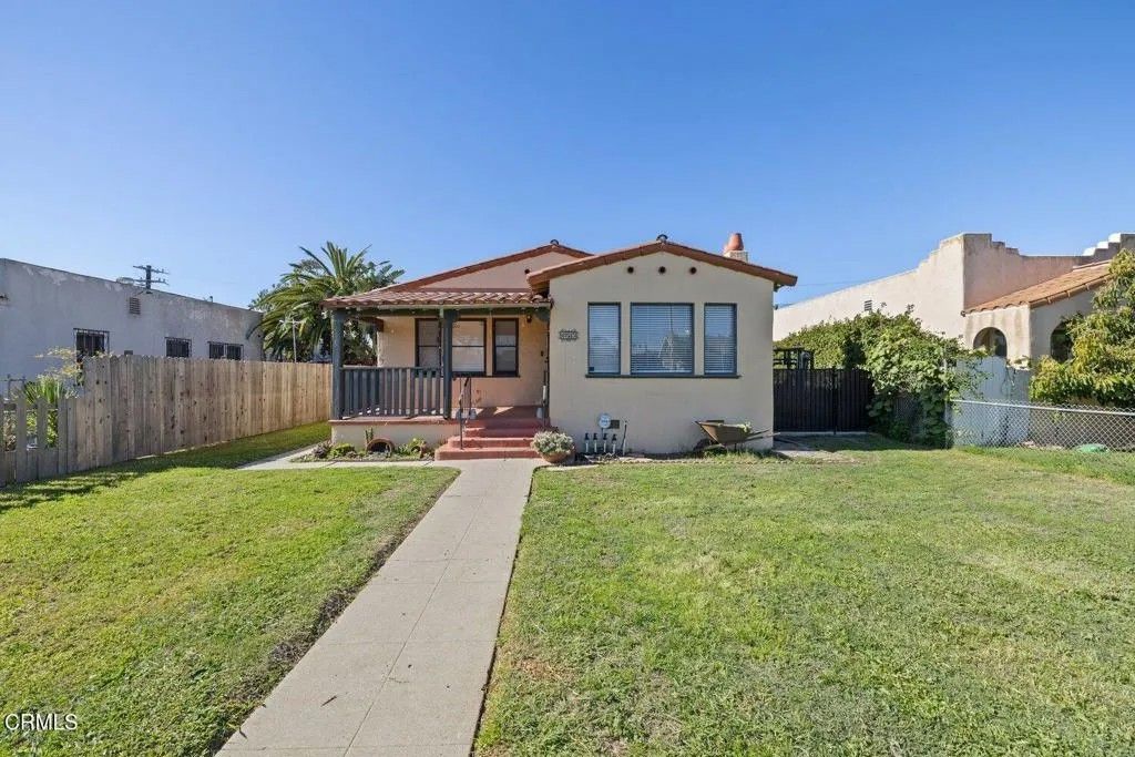 Photo of 653 S G Street, Oxnard, CA 93030 (MLS # V1-35586)