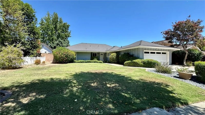 10848 Sylvia Avenue