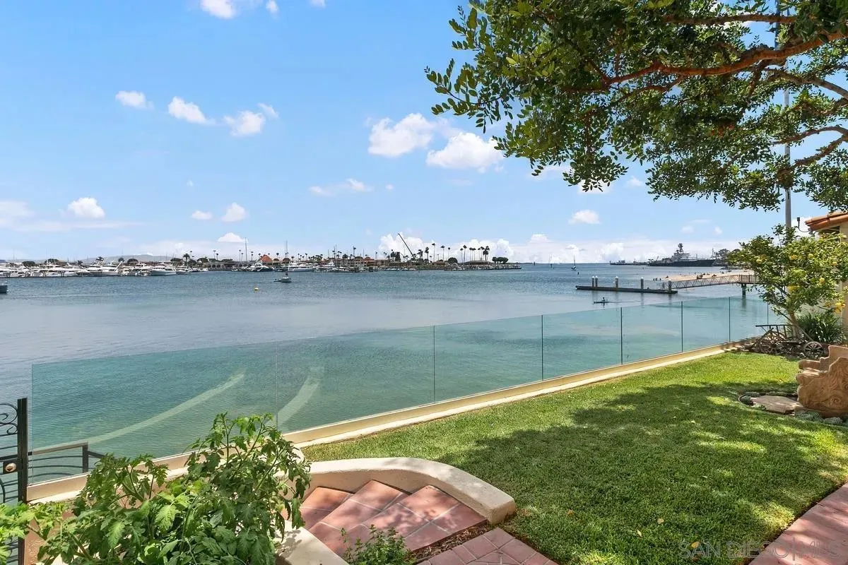 San Diego, California 92106, United States, 3 Bedrooms Bedrooms, ,4 BathroomsBathrooms,Residential,Active,182774