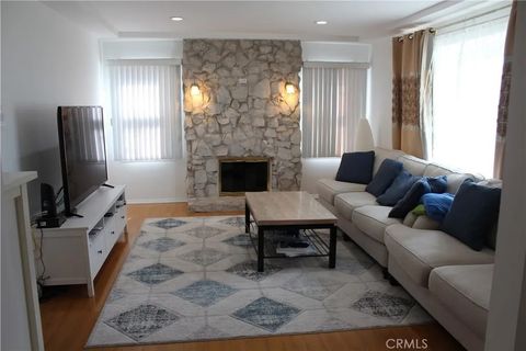 Tiny photo for 9812 S Denker Ave, Los Angeles, CA 90047 (MLS # MB25252327)