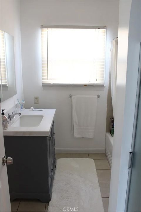 Tiny photo for 9812 S Denker Ave, Los Angeles, CA 90047 (MLS # MB25252327)