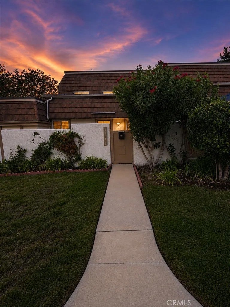 10151 Larwin 3