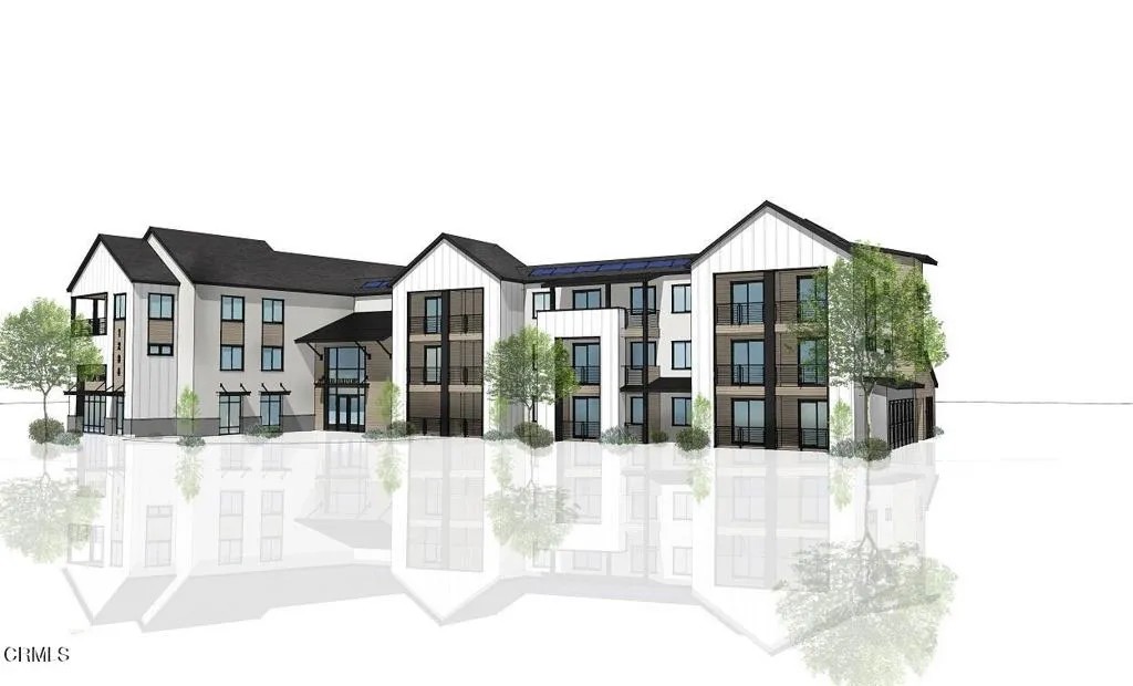 222 N Frontage