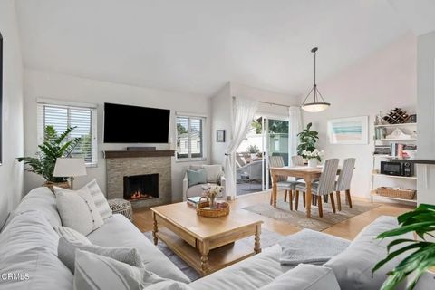 Photo of 1280 Seacliff Court #2, Ventura, CA 93003 (MLS # V1-35266)