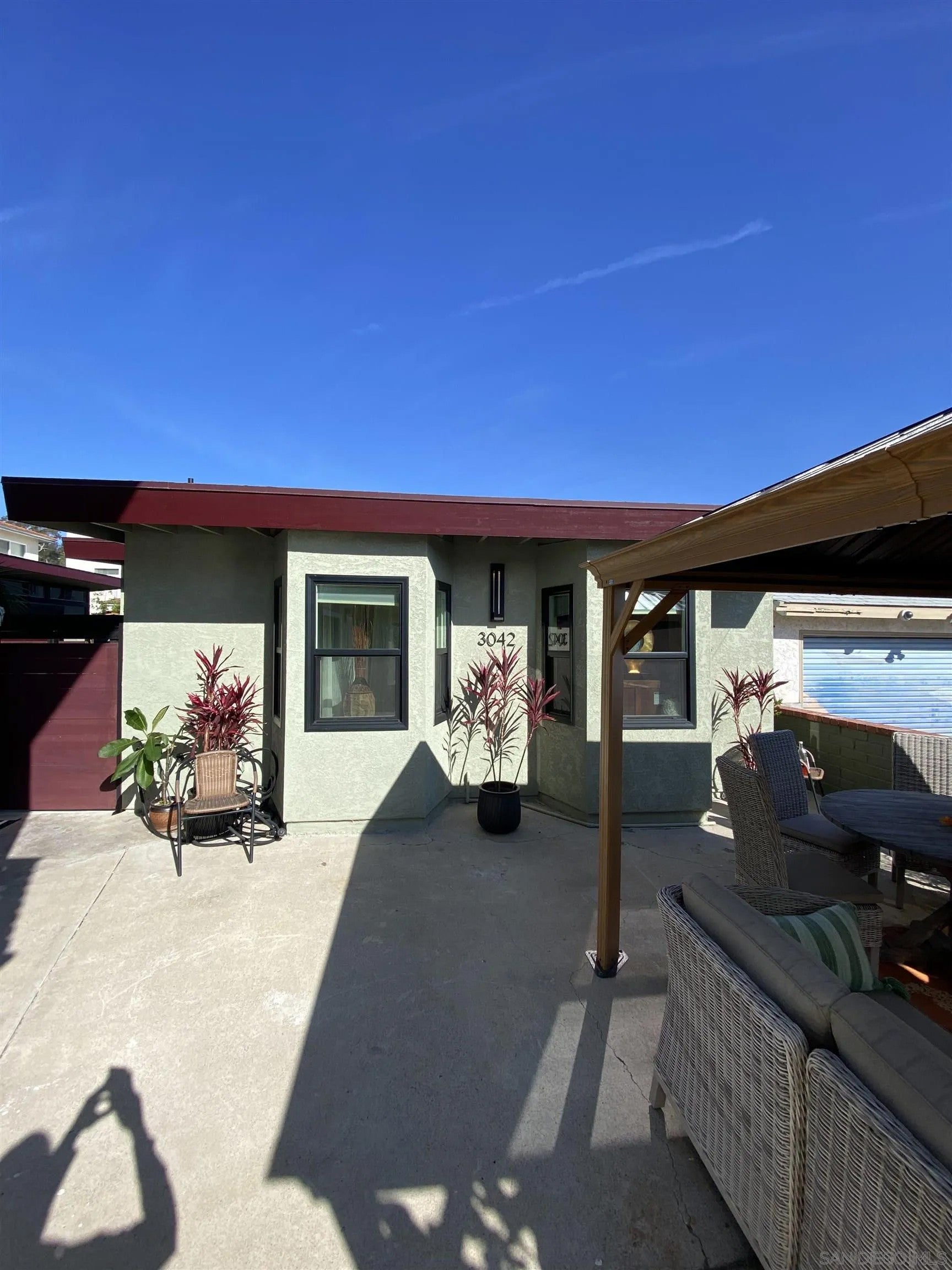 3042 Newell Street