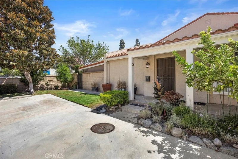 12618 OXFORD Drive