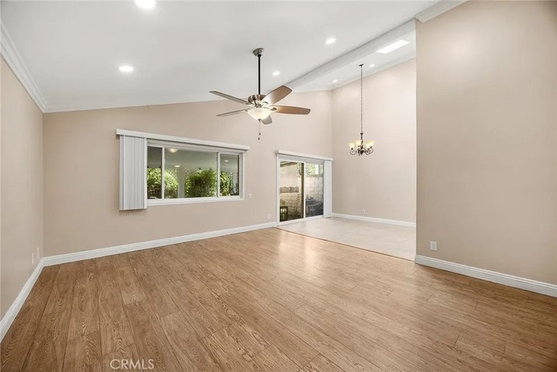12618 OXFORD Drive