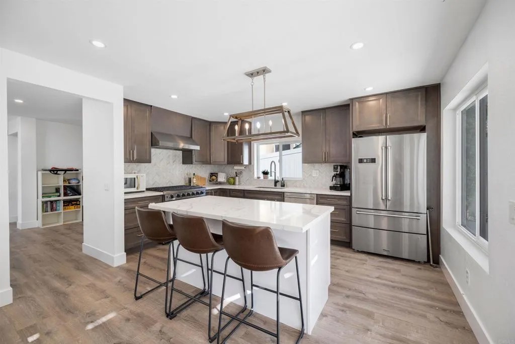 2140 Waterside Drive