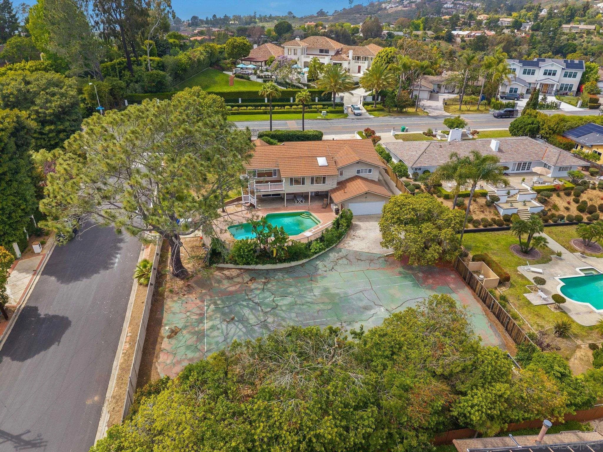 6401 La Jolla Scenic Dr S