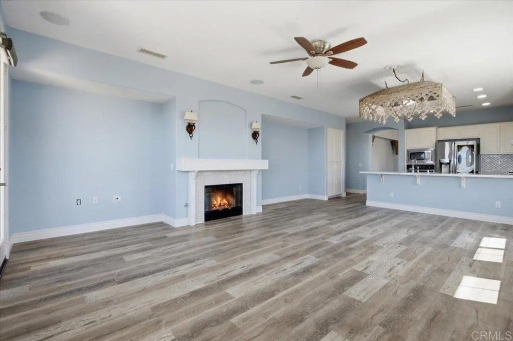 1584 Loma Alta