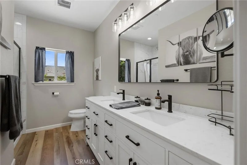 689 Apricot Circle