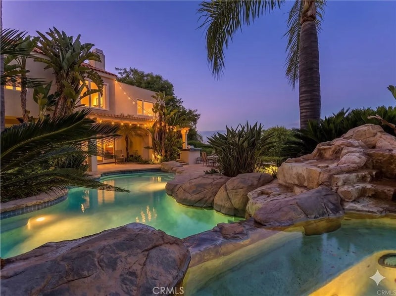 24142 Park Riviera